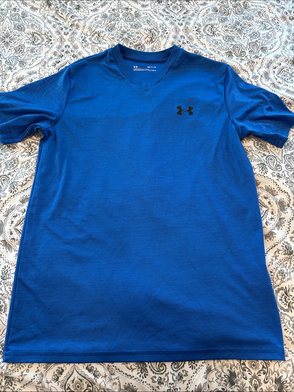 Under Armour Men’s Royal Blue V-Neck Performance Tee